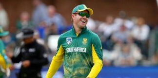 এ বি ডি ভিলিয়ার্স আন্তর্জাতিক টি-টুয়েন্টি তে ফেরার জন্য অপেক্ষায় ছিলেন